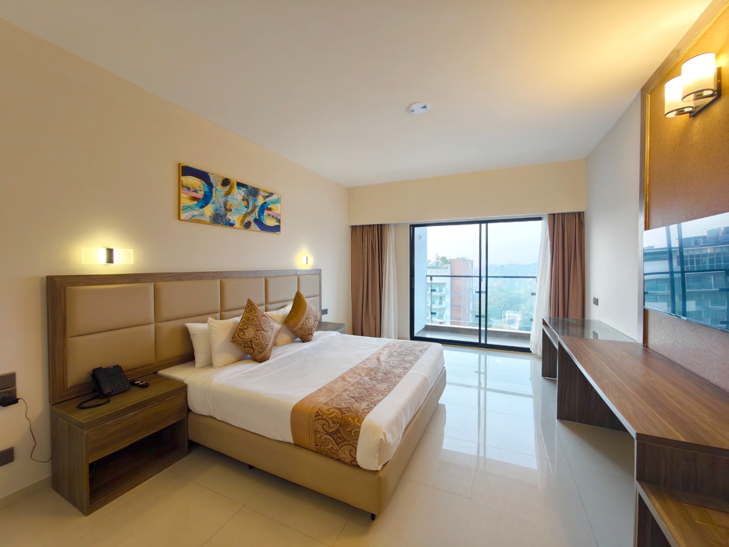 Premier Deluxe City View