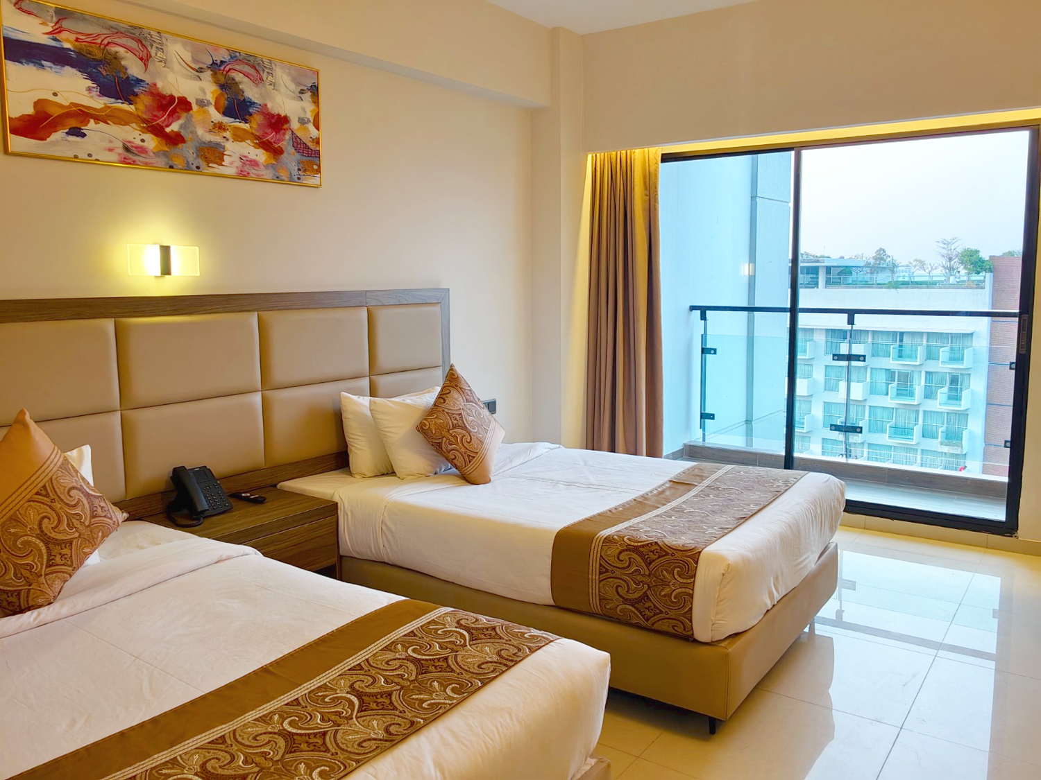 Premier Deluxe City View